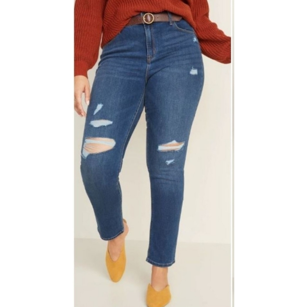 Old Navy Power Slim straight Distressed Jeans Medium wash Size 24